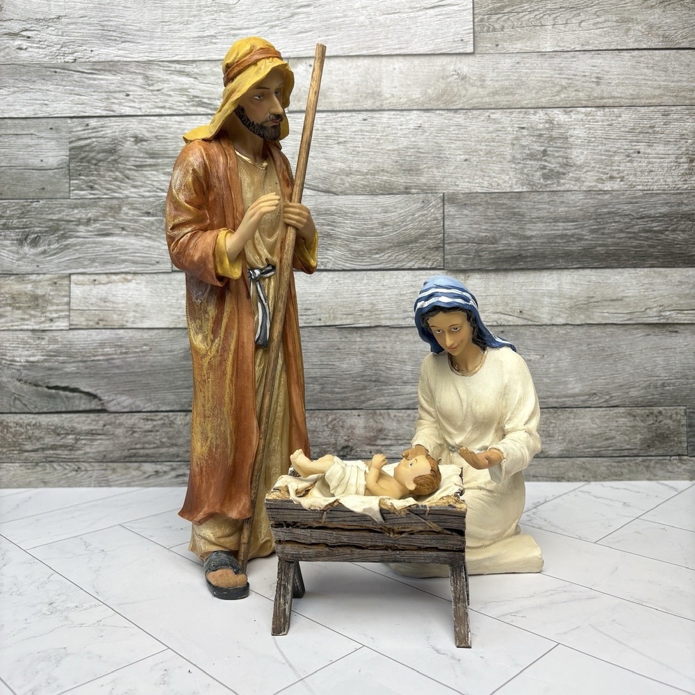 Nativity The Holy Family - Joesph, Mary & Jesus - Three Kings Gifts Real Life